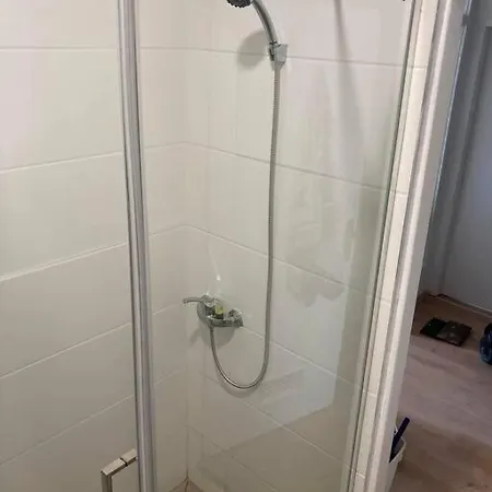 公寓 Large Comfy Flat W/ Buda Location